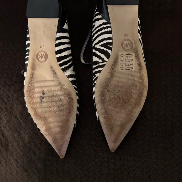 MICHAEL KOR’S BEAUTIFUL FLATS, MATCHING SHIRT LISTED IN MY CLOSET. - Picture 3 of 3